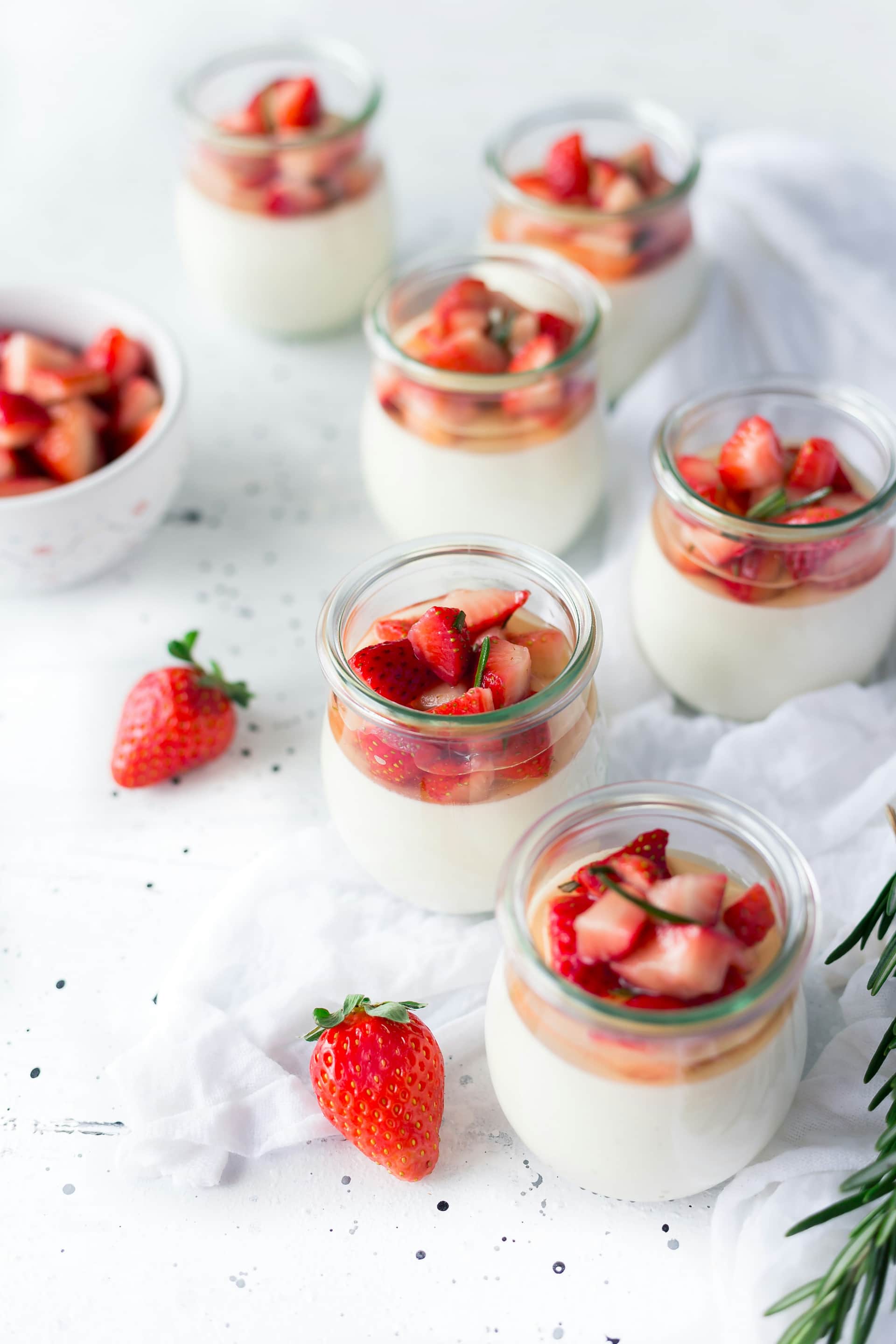 Dessertworkshop: Aardbeienbavarois & Chocolademousse header image