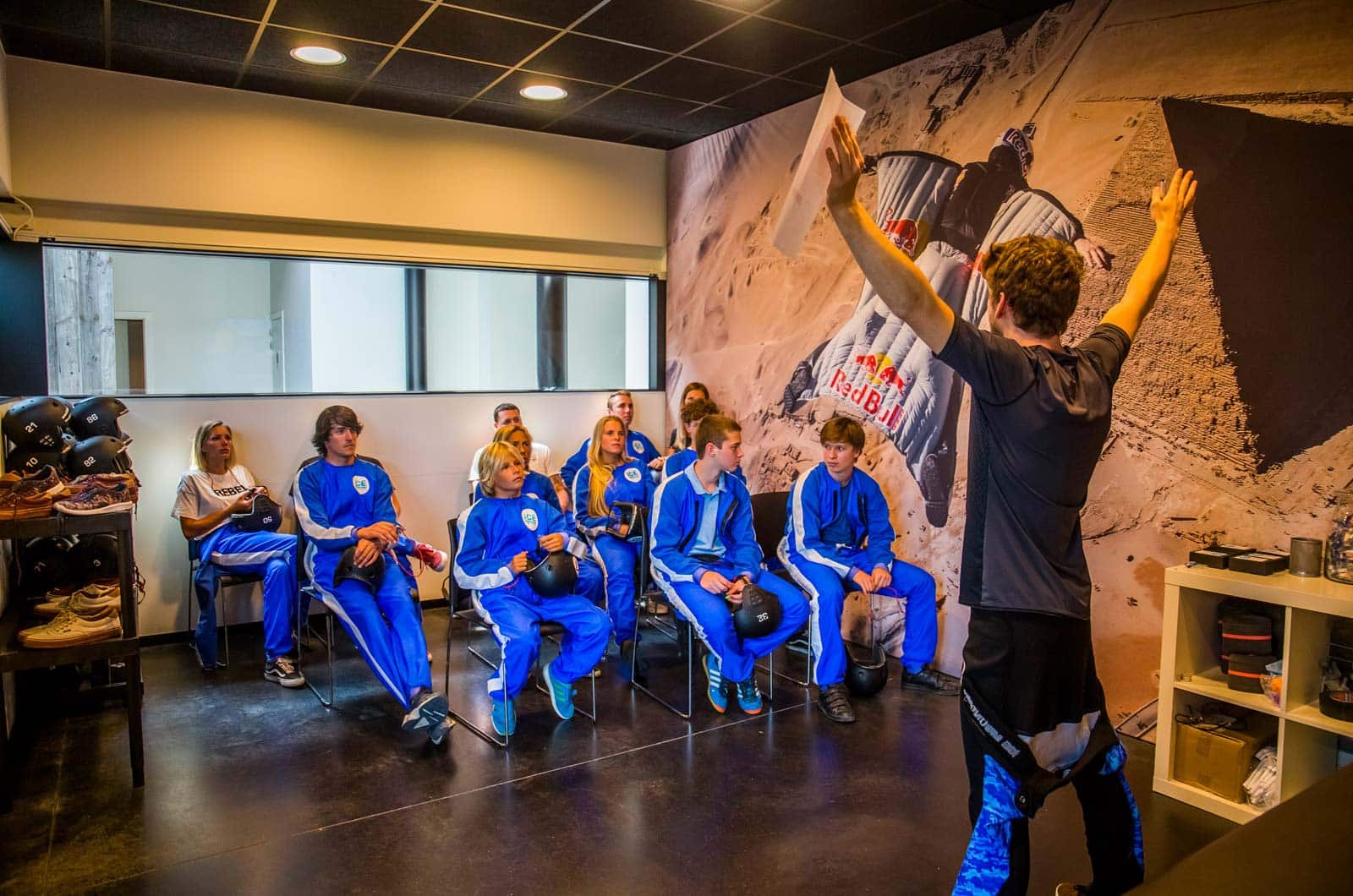 https://funkey.be/wp-content/uploads/2020/01/skydiving_1@2x.jpg