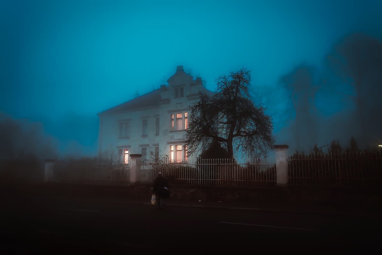 Escape from the mansion