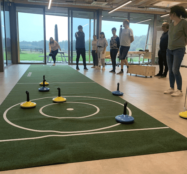 https://funkey.be/wp-content/uploads/2022/10/Indoor-curling.png