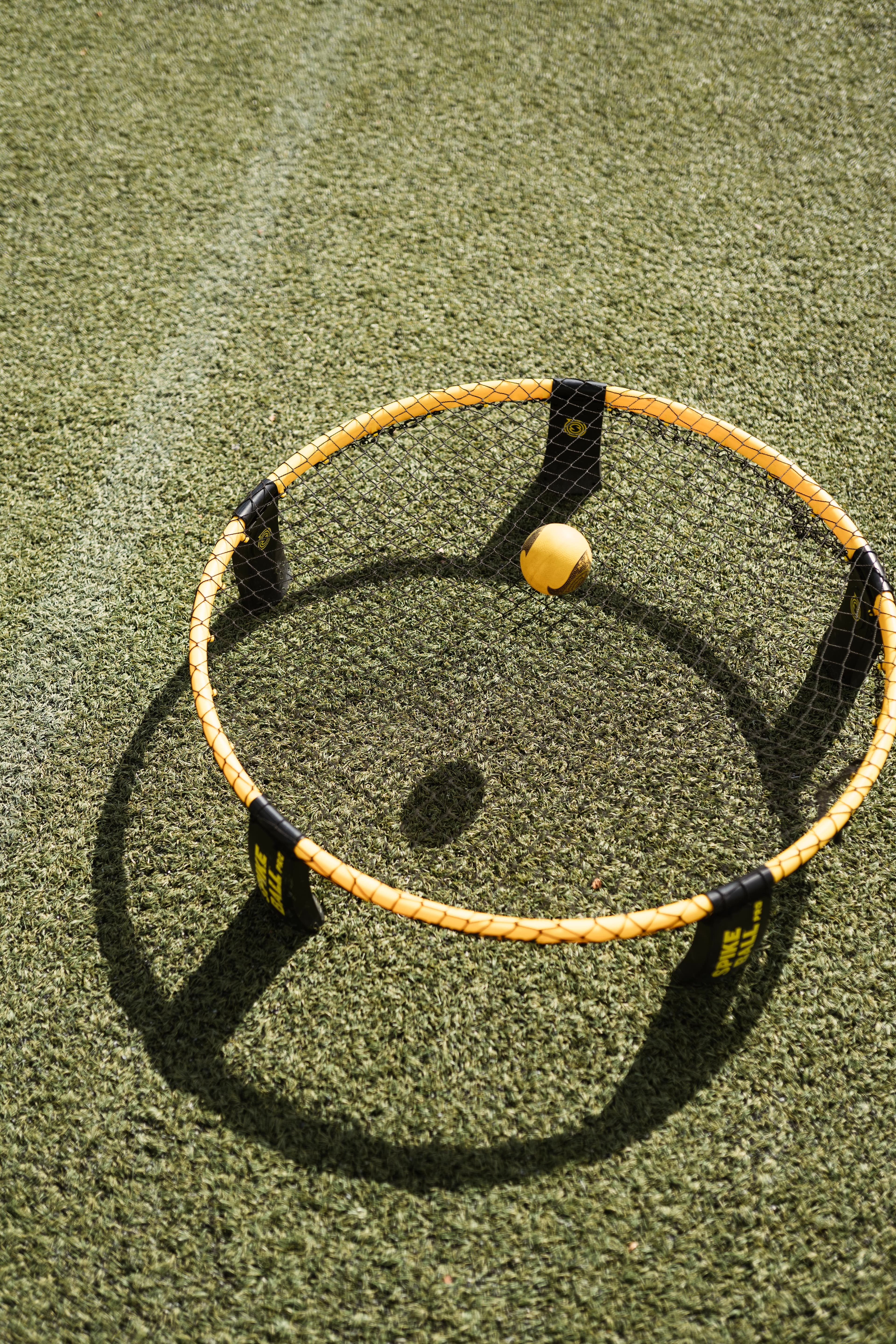 https://funkey.be/wp-content/uploads/2022/10/spikeball-n_Xu1MnHAWg-unsplash.jpg