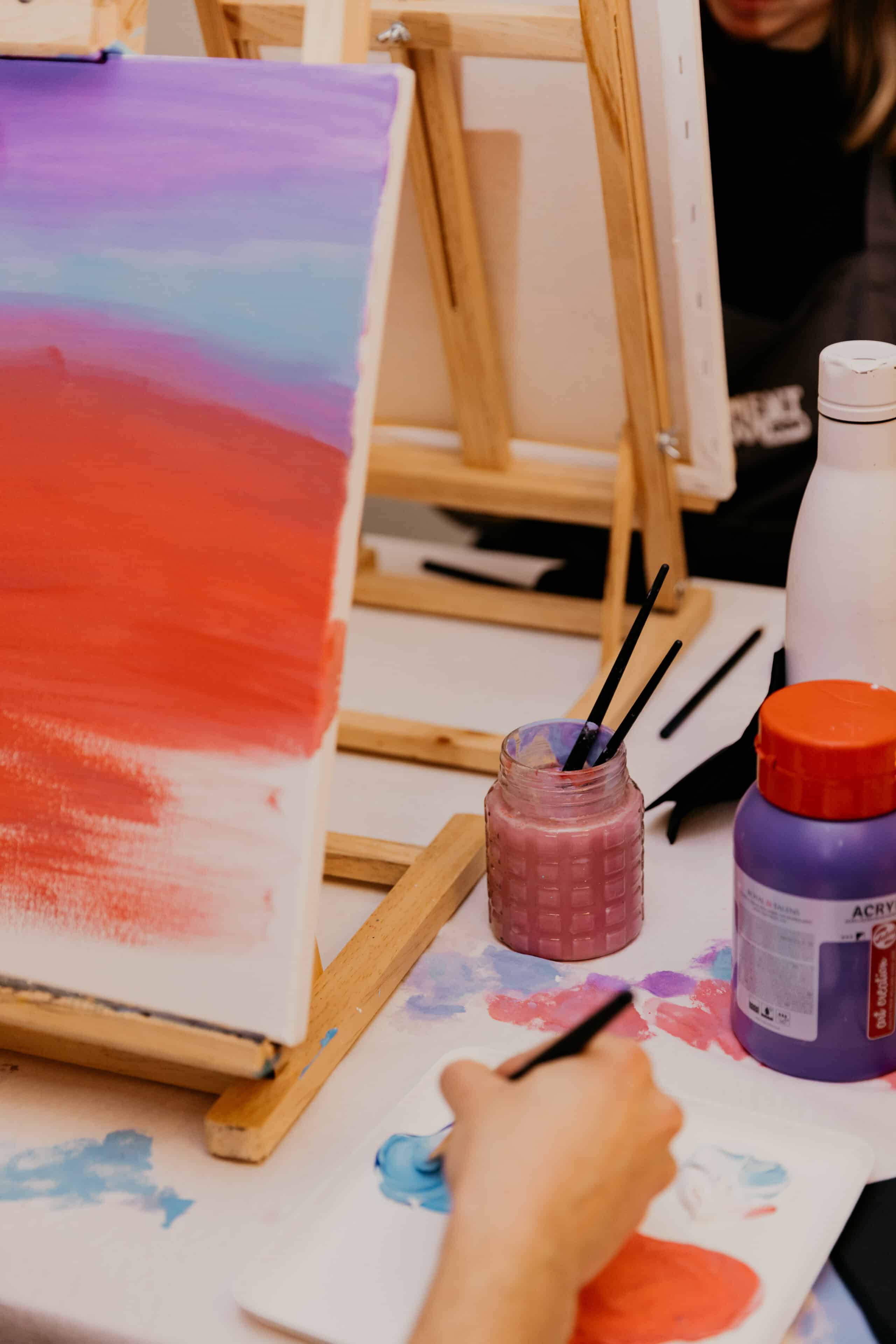 https://funkey.be/wp-content/uploads/2023/02/Paint-Sip-14.01.2023-©-Faye-Wolfs-_D4A3949.jpg