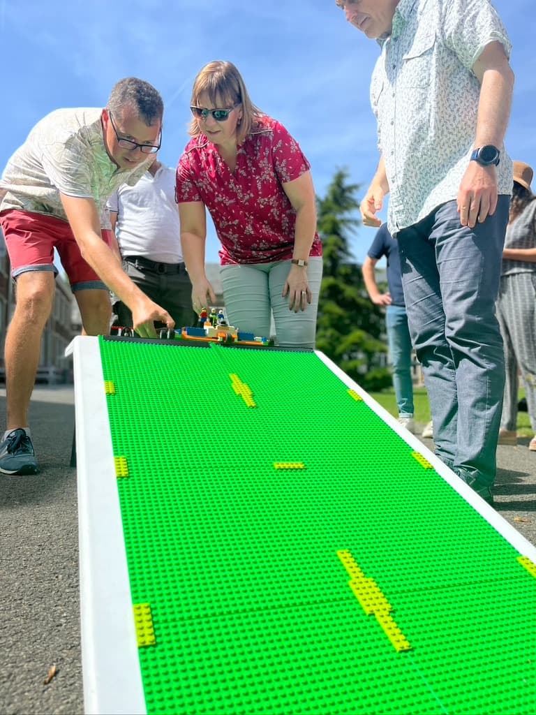 https://funkey.be/wp-content/uploads/2023/11/lego-play-activity.jpg