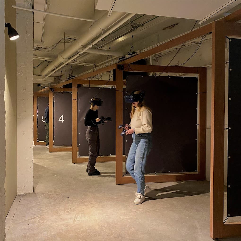 https://funkey.be/wp-content/uploads/2025/01/VR-booth-vierkant-2.jpeg