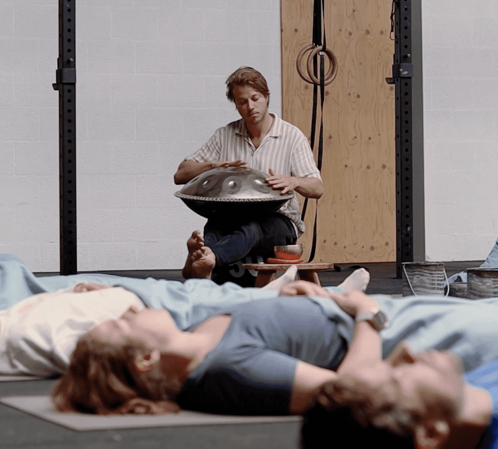https://wp.funkey.be/wp-content/uploads/2023/08/Handpan-ademen_Five21.png