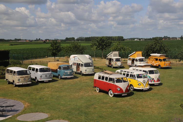 Go cruising with a vintage VW bus - Header