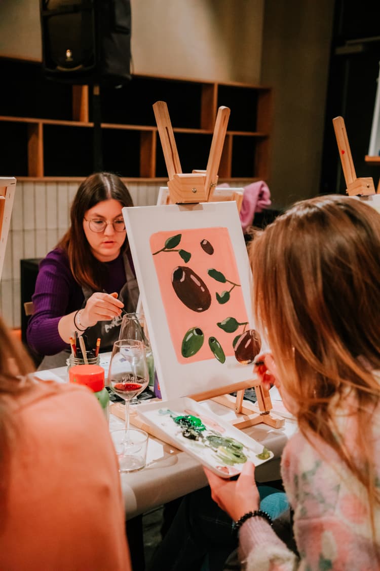 Paint & Sip - Header