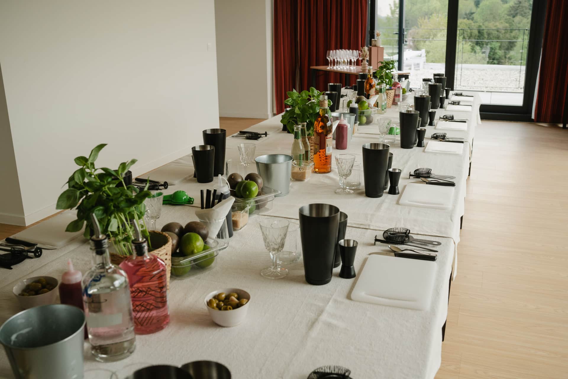 Cocktail Workshop: Basic Bartending Techniques header image