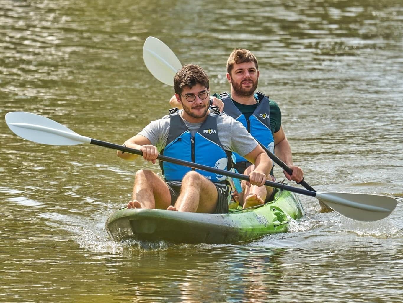 Pagayer et Connecter: se connecter sur l'eau header image