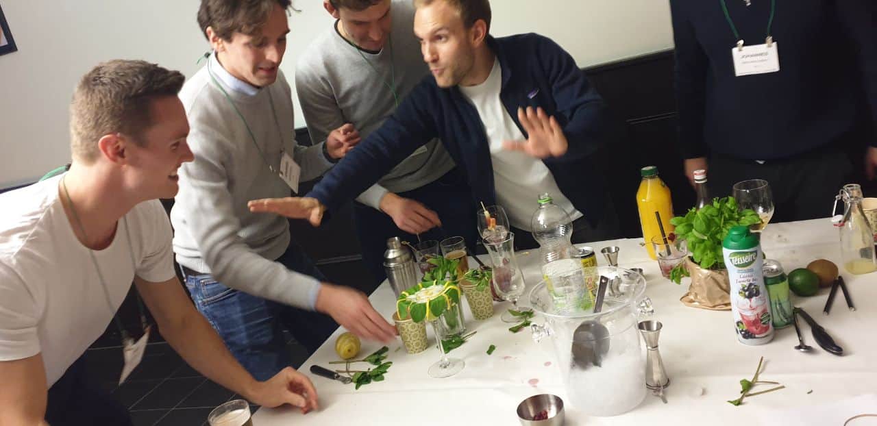 Cocktail Mania - create your company cocktail header image